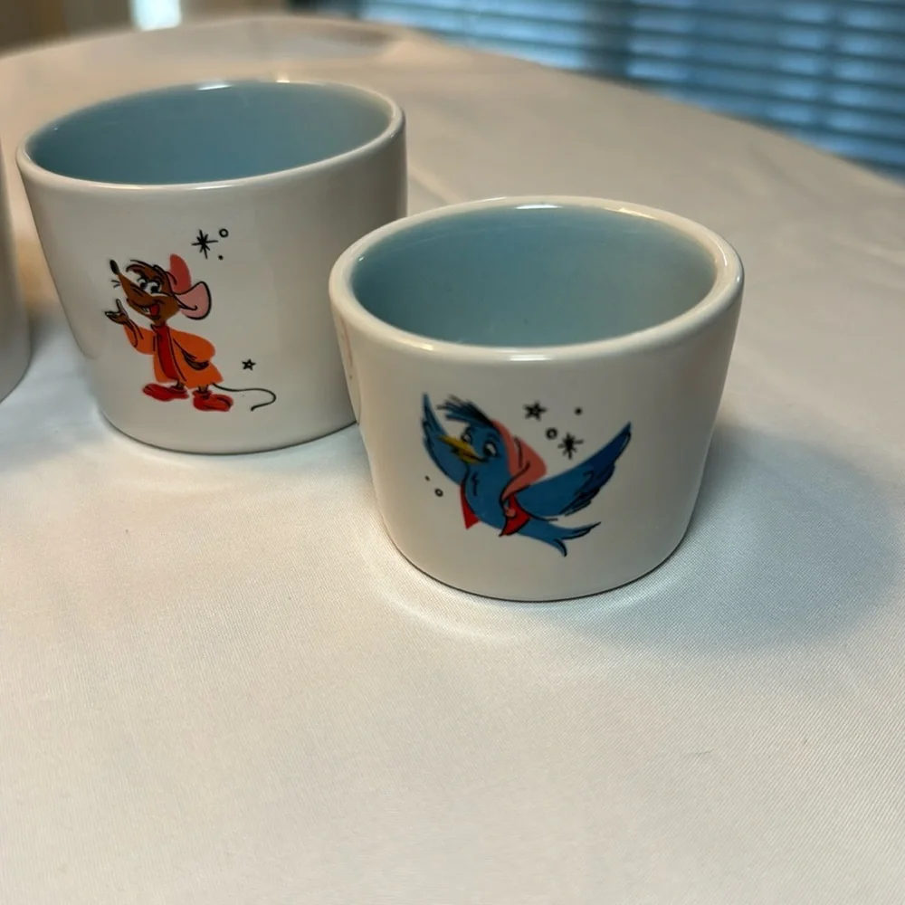 Rae Dunn Disney Cinderella Measuring Cups - Picture 6 of 7